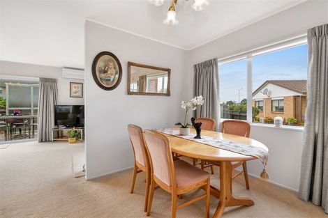 Photo of property in 21 Ruby Place, Orewa, 0931