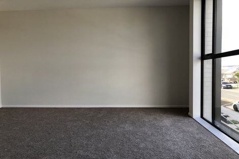 Photo of property in 14b Hollowout Street, Takanini, 2112