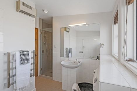 Photo of property in 268 Yaldhurst Road, Avonhead, Christchurch, 8042