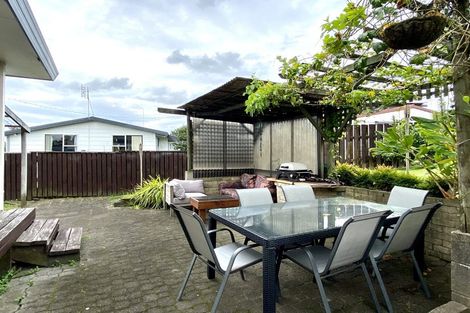 Photo of property in 1 Langstone Street, Welcome Bay, Tauranga, 3112