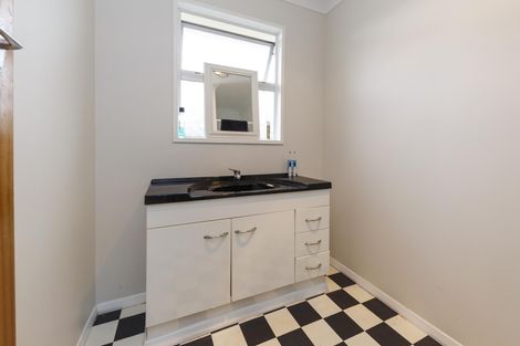 Photo of property in 3/175 Park Road, West End, Palmerston North, 4410