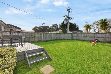 Photo of property in 10 Shirley Avenue, Papakura, 2110