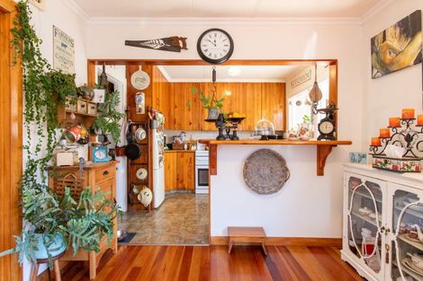 Photo of property in 34 Queen Street, Dannevirke, 4930