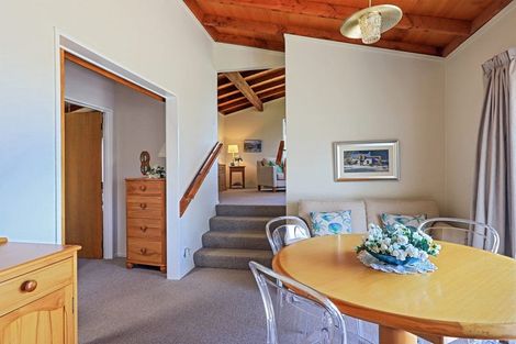 Photo of property in 22 Durham Drive, Havelock North, 4130