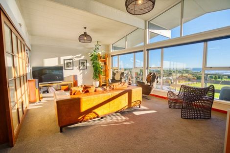 Photo of property in 25 Domain Terrace, Karoro, Greymouth, 7805