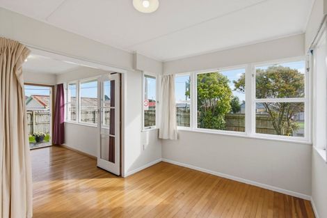 Photo of property in 14 Dittmer Street, Otaki, 5512