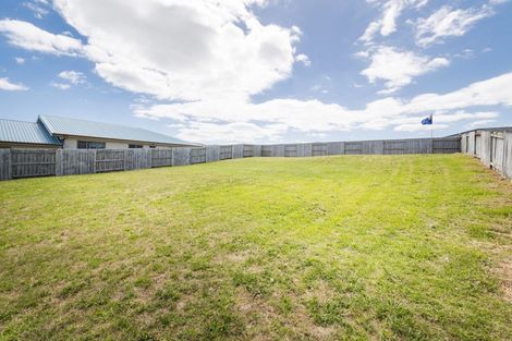 Photo of property in 13 Teppett Place, Foxton Beach, Foxton, 4815