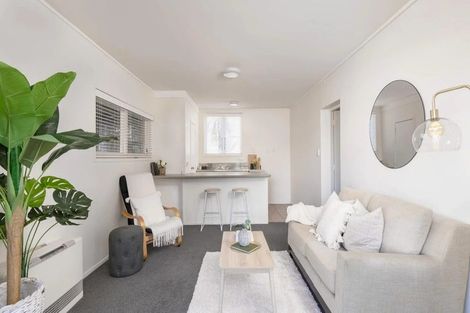 Photo of property in 6 Liston Avenue, Hilltop, Taupo, 3330