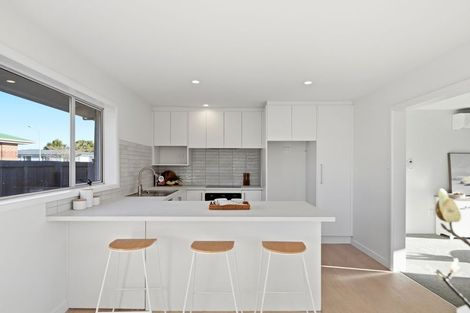 Photo of property in 51 Bickerton Street, Wainoni, Christchurch, 8061