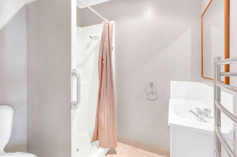 Photo of property in 87 Queen Street West, Levin, 5510