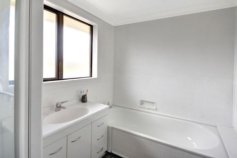 Photo of property in 28 Shakespeare Street, Milton, 9220