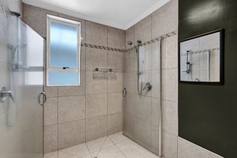 Photo of property in 116 Paraite Road, Paraite, New Plymouth, 4373