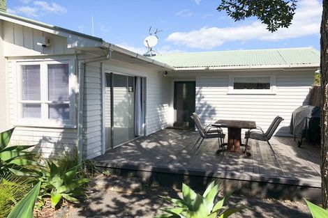 Photo of property in 24 Matama Road, Glen Eden, Auckland, 0602