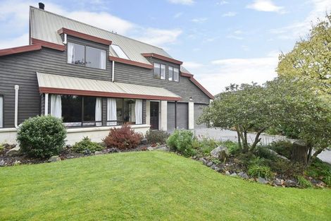 Photo of property in 19 Strachan Place, Rangiora, 7400