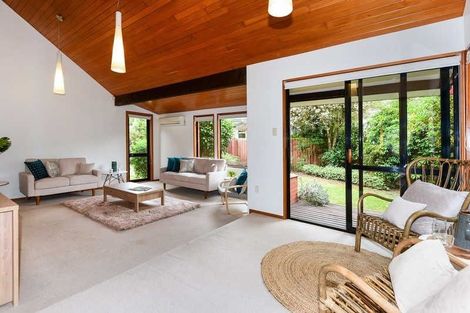 Photo of property in 12 Rembrandt Place, Burnside, Christchurch, 8053