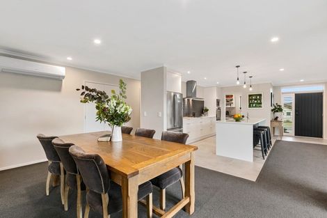 Photo of property in 96 Puhirake Crescent, Pyes Pa, Tauranga, 3112