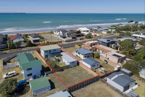 Photo of property in 76 Karewa Parade, Papamoa Beach, Papamoa, 3118