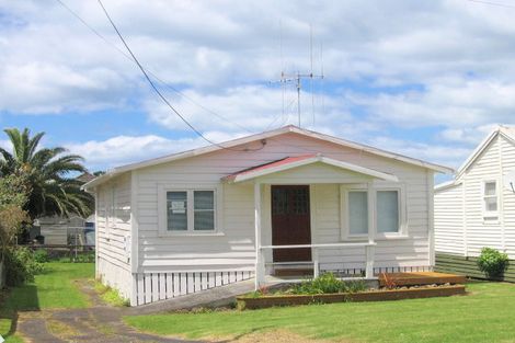 Photo of property in 24 Marine Avenue, Waihi Beach, 3611
