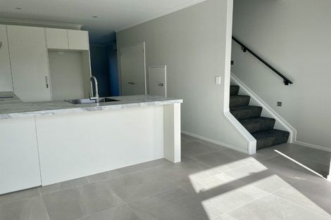 Photo of property in 49 O'meara Street, Swanson, Auckland, 0614