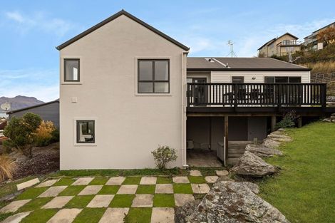 Photo of property in 5 Gum Lane, Queenstown, 9300