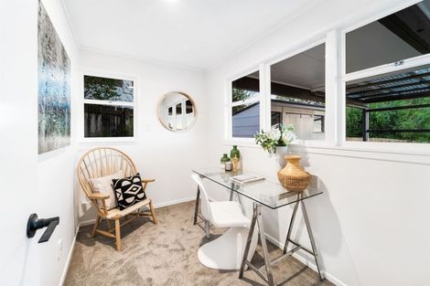 Photo of property in 26b Wade River Road, Stanmore Bay, Whangaparaoa, 0932