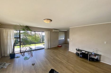 Photo of property in 1/38 Takapu Street, Henderson, Auckland, 0612