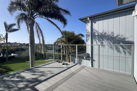 Photo of property in 319c East Coast Road, Mairangi Bay, Auckland, 0630