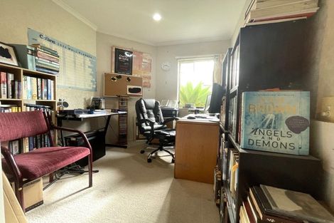 Photo of property in 110 Bob Charles Drive, Golflands, Auckland, 2013