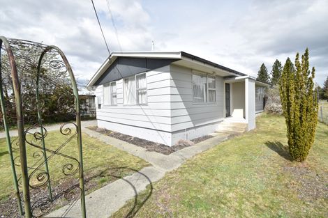 Photo of property in 50 Omahau Crescent, Twizel, 7901
