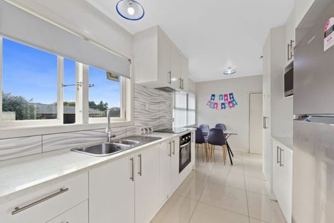 Photo of property in 19 Awatere Street, Clover Park, Auckland, 2023