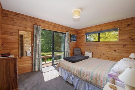 Photo of property in 1 Lakemere Way, Kinloch, Taupo, 3377