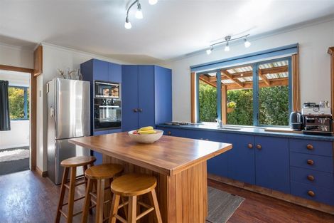 Photo of property in 27 Martin Street, Monaco, Nelson, 7011