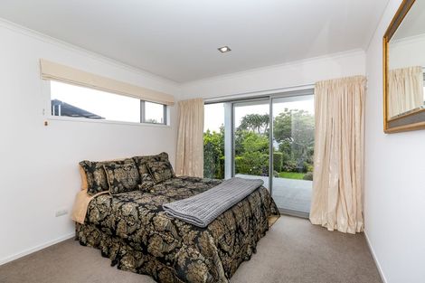 Photo of property in 10 Scott Street, Moturoa, New Plymouth, 4310