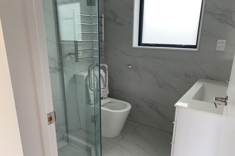 Photo of property in 17c Massine Place, Randwick Park, Auckland, 2105