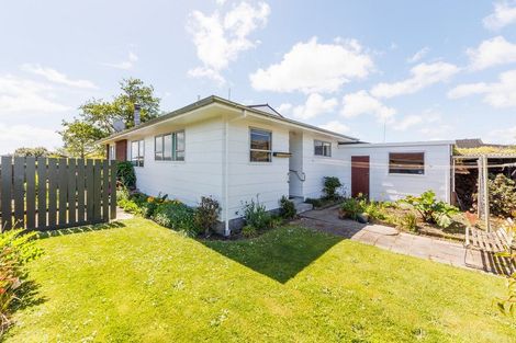 Photo of property in 26 Meadowbrook Drive, Cloverlea, Palmerston North, 4412