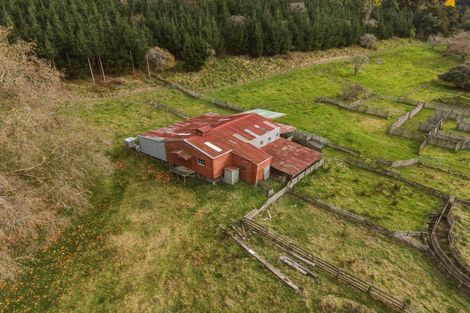 Photo of property in 921 Ongo Road, Hunterville, 4782