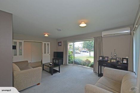 Photo of property in 21 Sutton Place, Dallington, Christchurch, 8061