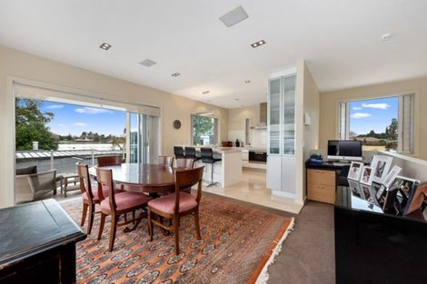 Photo of property in 136c Lake Crescent, Hamilton Lake, Hamilton, 3204