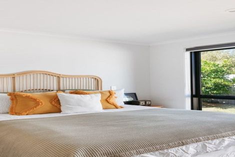 Photo of property in 78 Bert Wall Drive, Omokoroa, 3114