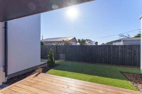 Photo of property in 2/36 Marriotts Road, North New Brighton, Christchurch, 8083