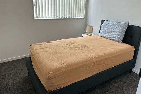 Photo of property in 16 Corporal Street, Papakura, 2110