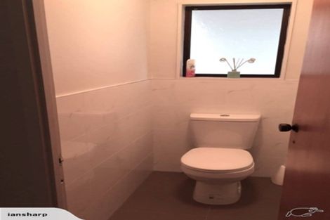 Photo of property in 23 Crail Court, Totara Heights, Auckland, 2105