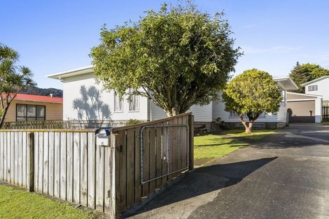 Photo of property in 15 Stockdale Street, Wainuiomata, Lower Hutt, 5014