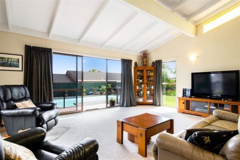 Photo of property in 2 Cezanne Place, New Lynn, Auckland, 0600