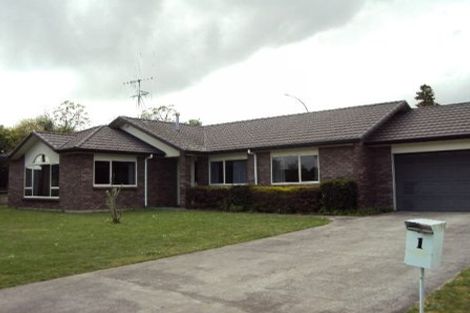 Photo of property in 1 Grosvenor Place, Rototuna, Hamilton, 3210