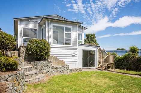 Photo of property in 78 Bayview Road, Paremata, Porirua, 5024