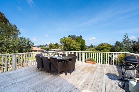 Photo of property in 121 Astley Avenue, New Lynn, Auckland, 0600