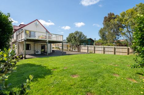 Photo of property in 121 Astley Avenue, New Lynn, Auckland, 0600