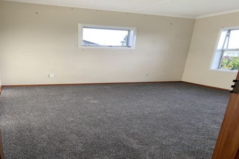 Photo of property in 22 George Street, Levin, 5510