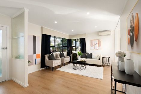 Photo of property in 11a Lomas Place, Manurewa, Auckland, 2102